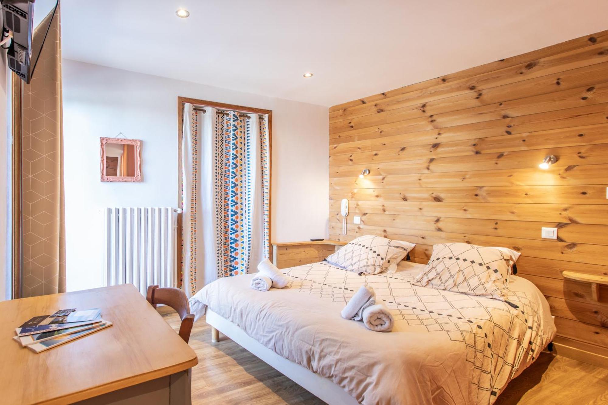 Auberge Le Vieux Chaillol Saint-Michel-de-Chaillol Room photo